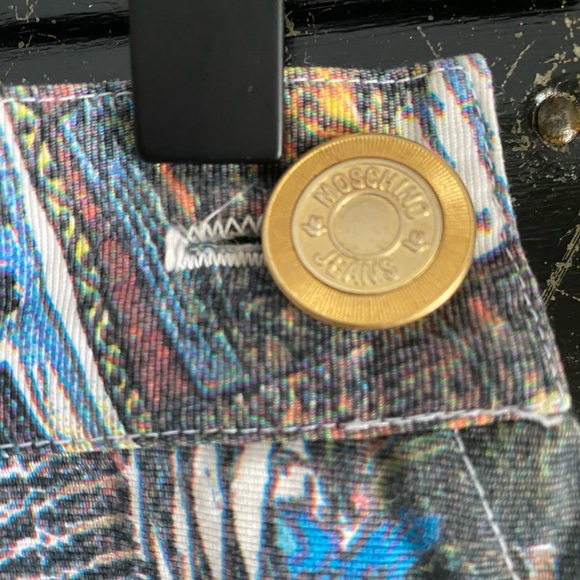 RARE VINTAGE MOSCHINO SKIRT - Picture 3 of 5